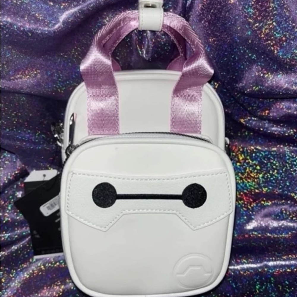 Color Changing Baymax Crossbody - Picture 5 of 7
